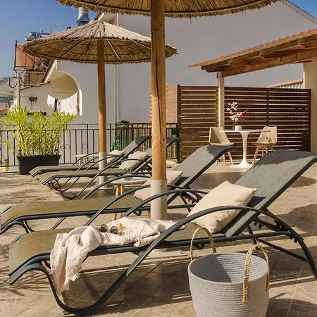 Σπίτι διακοπών Cavaliere Seafront House - Theseus *