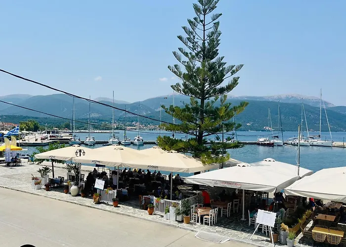 Cavaliere Seafront House - Theseus