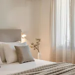 Сasa de vacaciones Cavaliere Seafront House - Theseus *