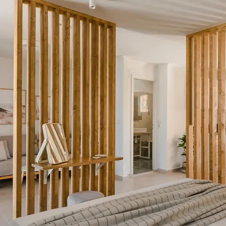 Theseus Seafront House *
