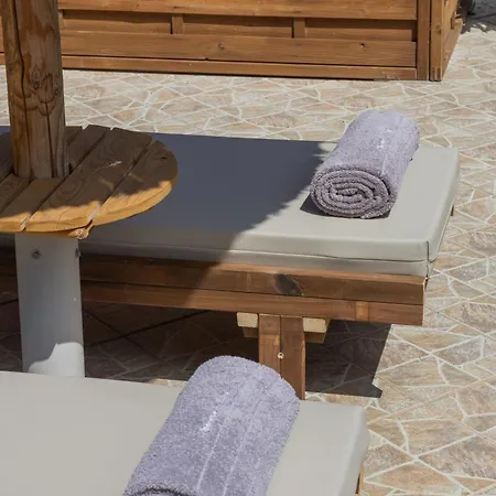 Cavaliere Seafront House - Theseus Semesterbostad Sami (Kefalonia)
