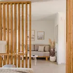 Cavaliere Seafront House - Theseus * Számi