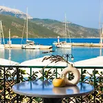 Cavaliere Seafront House - Theseus Feriehus Sami (Kefalonia)